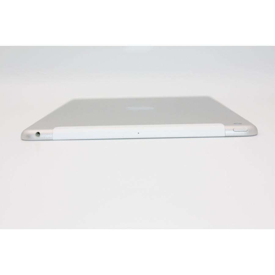 iPad 美品 第8世代 32GB Wi-Fi+Cellularモデル Aランク : ケースマ商店