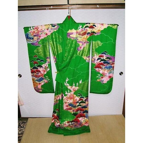 本振袖 ふき入り 正絹 USED 89 黄緑 松・桜・流水 披露宴・踊りの衣装 