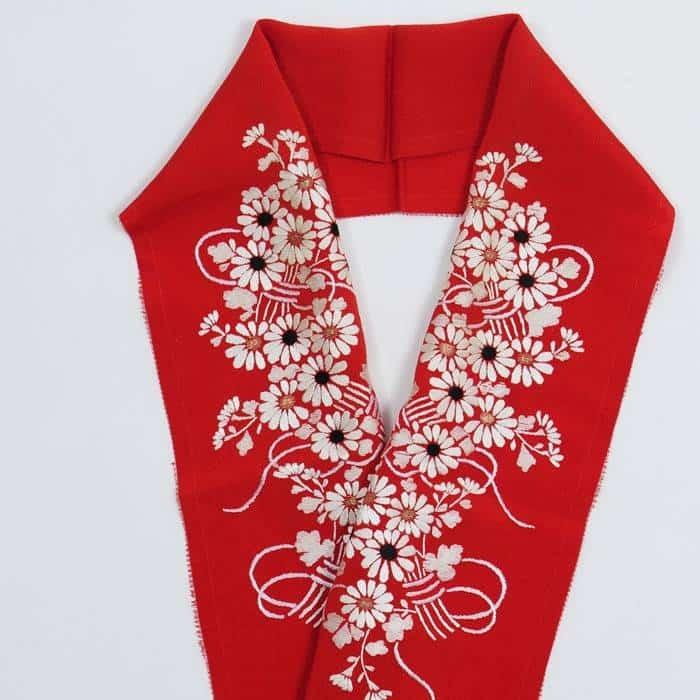 半衿 刺繍衿 日本刺? 絹 豪華 赤 a4a5m5m1/ 長襦袢の衿 成人式 結婚式