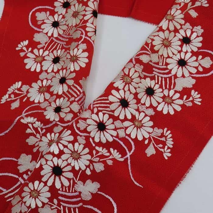 半衿 刺繍衿 日本刺? 絹 豪華 赤 a4a5m5m1/ 長襦袢の衿 成人式 結婚式