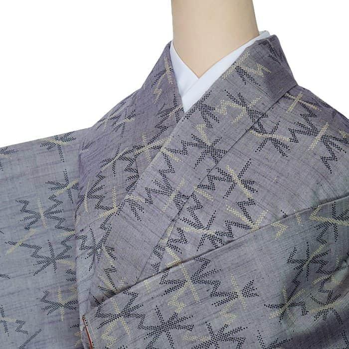 カジュアル着物 つむぎ 着物 紬 着物 単衣 ベージュピンク 薄緑色 建物