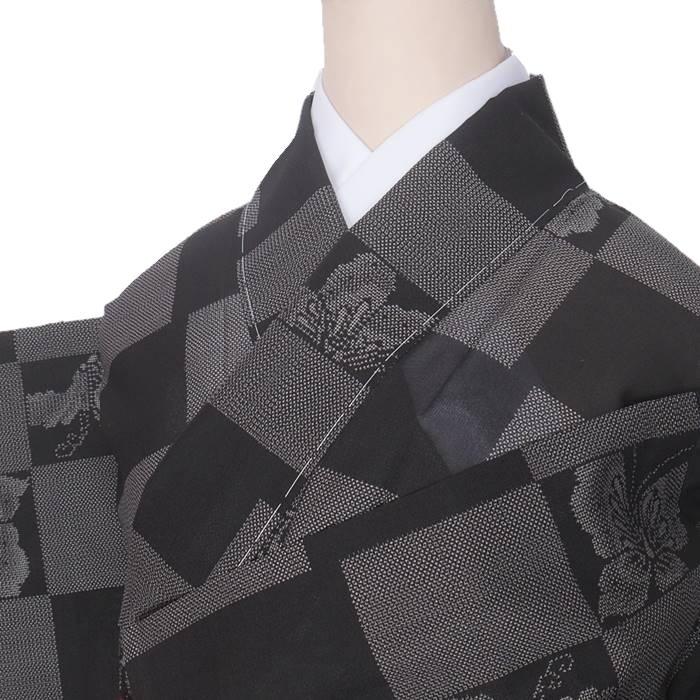 楽天1位 夏大島 経緯絣 盛夏きもの 黒地 十字絣柄 夏着物 身丈160cm Lサイズ 裄64cm 夏着物 夏紬 リサイクル着物 夏洒落着物 A1m6m7y3 大島着物 Ll 未使用品 日本産 Www Thedailyspud Com