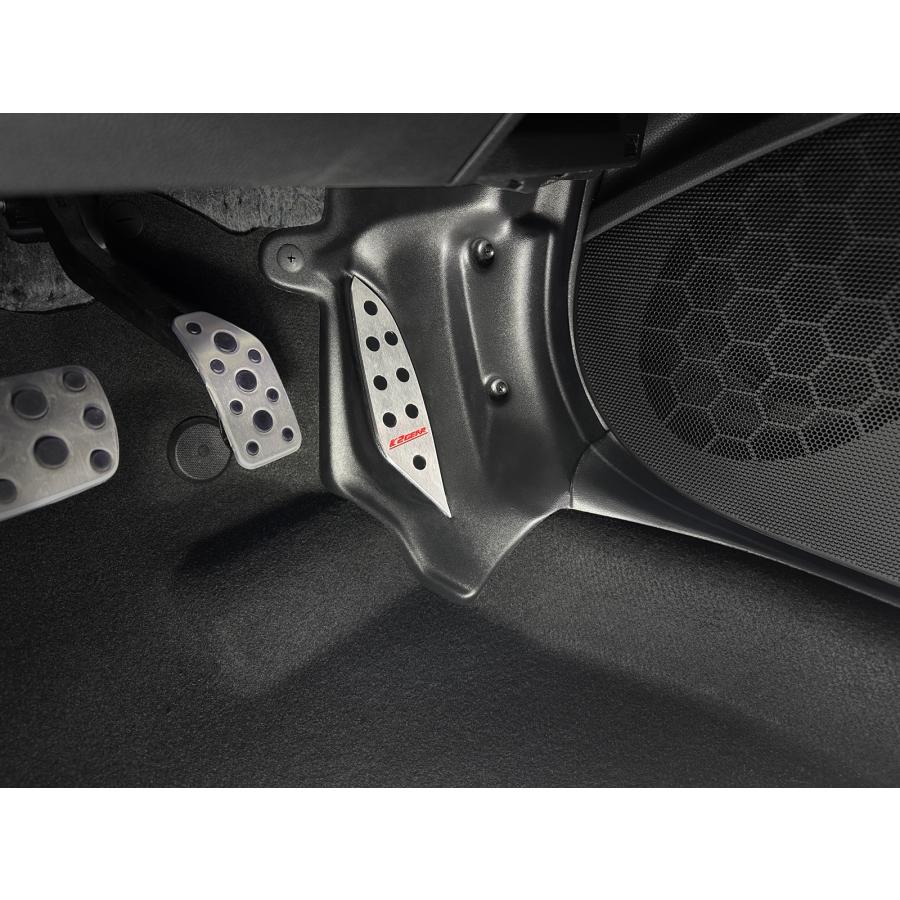 K2GEAR 右足用フットレストキット：VN#/VBH/GT/GK/GU用 : K2GEAR
