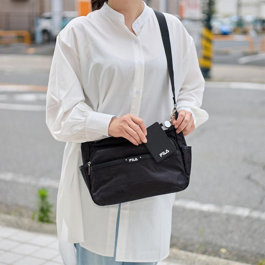 FILA フィラ ショルダーバッグ レディース ファスナー付き 船形