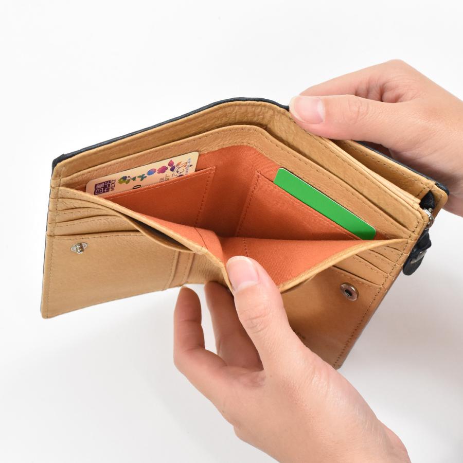 MOUSTACHE（ムスタッシュ） ミドルウォレット 財布 二つ折り財布 二