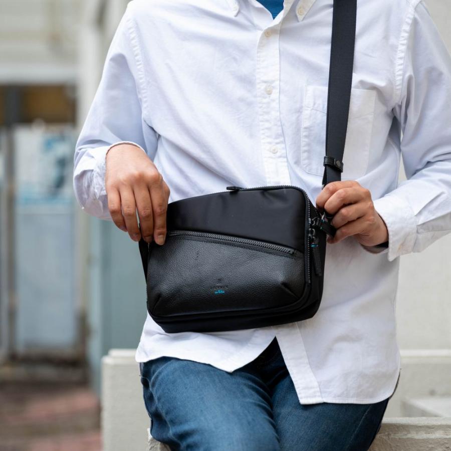 LANVIN en Bleu ランバン オン ブルー ショルダーバッグ LANVIN en Bleu ランバン オン ブルー ショルダーバッグ
