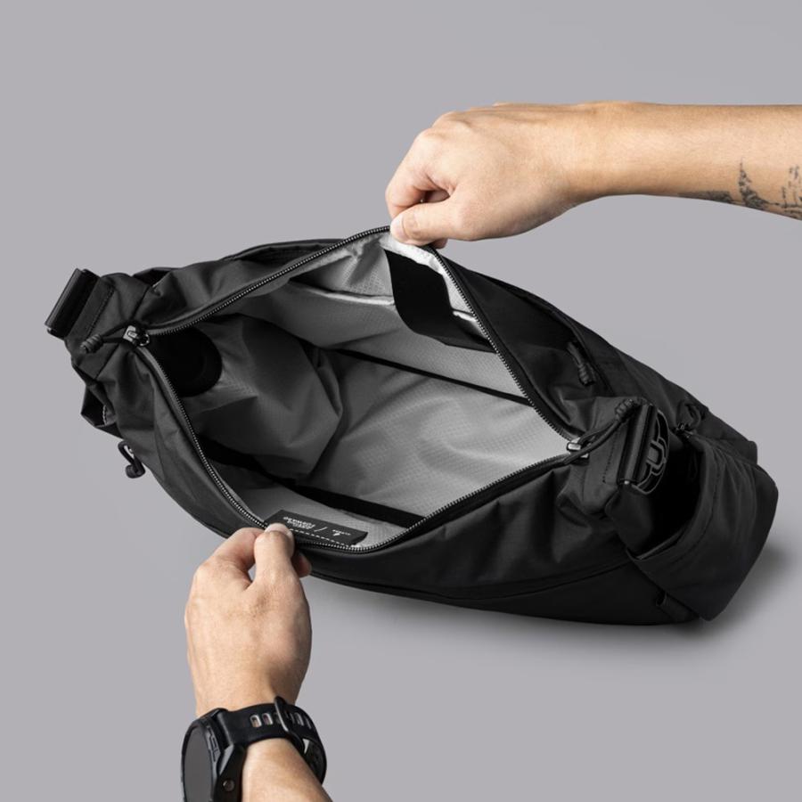 極美品 ALPAKA FLIGHT SATCHEL ショルダーバッグ11l ALPAKA アルパカ ショルダーバッグ バッグ ALPAKA FLIGHT SATCHEL 11L