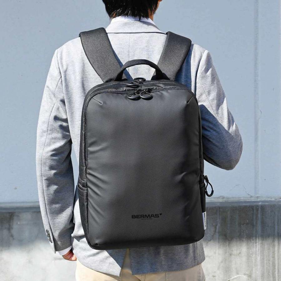 BERMAS バーマス リュック ビジネスリュック 2層デイパックM