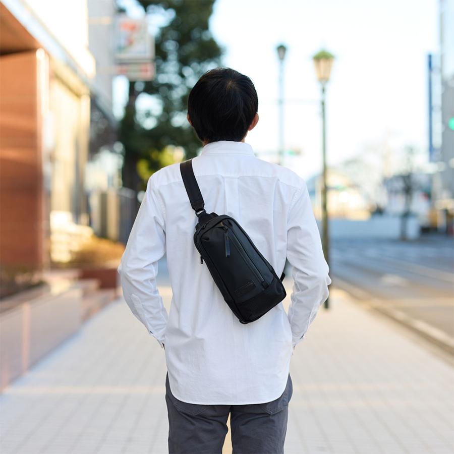 BN4598□マスターピース SLICK ボディバッグ ブラック 状態良好 BN4598□マスターピース SLICK ボディバッグ ブラック 状態良好