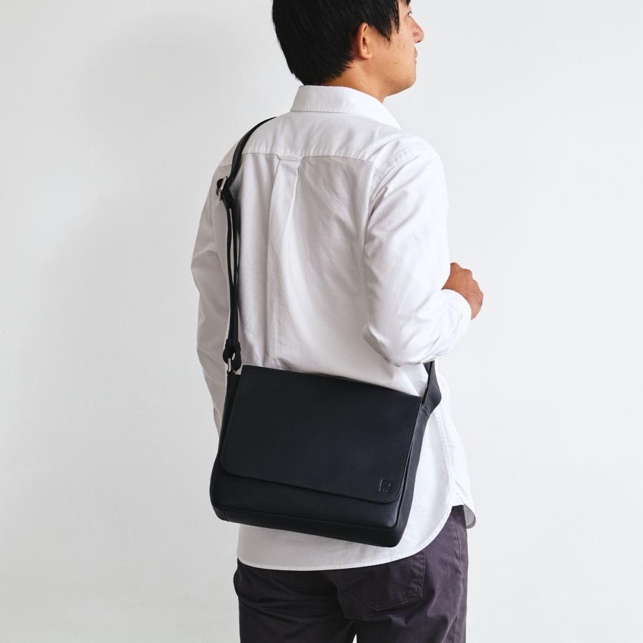 ショルダーバッグ メンズ 本革 レザー ブランド ファスナー 付き