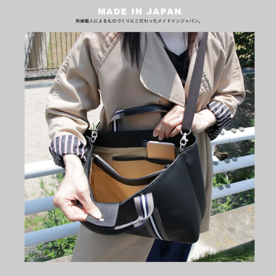 ショルダーバッグ 2Wayバッグ ハンドバッグ A4サイズ ワイドスクエア