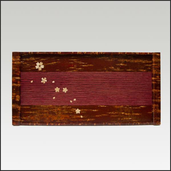 桜皮細工 ロマントレー桜柄（中）（樺細工） : 角館桜皮細工センター