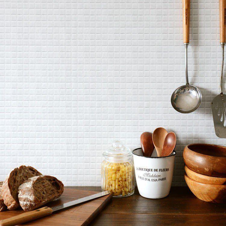 【未使用・来訪受取】ランタンタイル柄シール壁紙65cm*2.6m巻3本 未使用・来訪受取】ランタンタイル柄シール壁紙65cm*2.6m巻3本