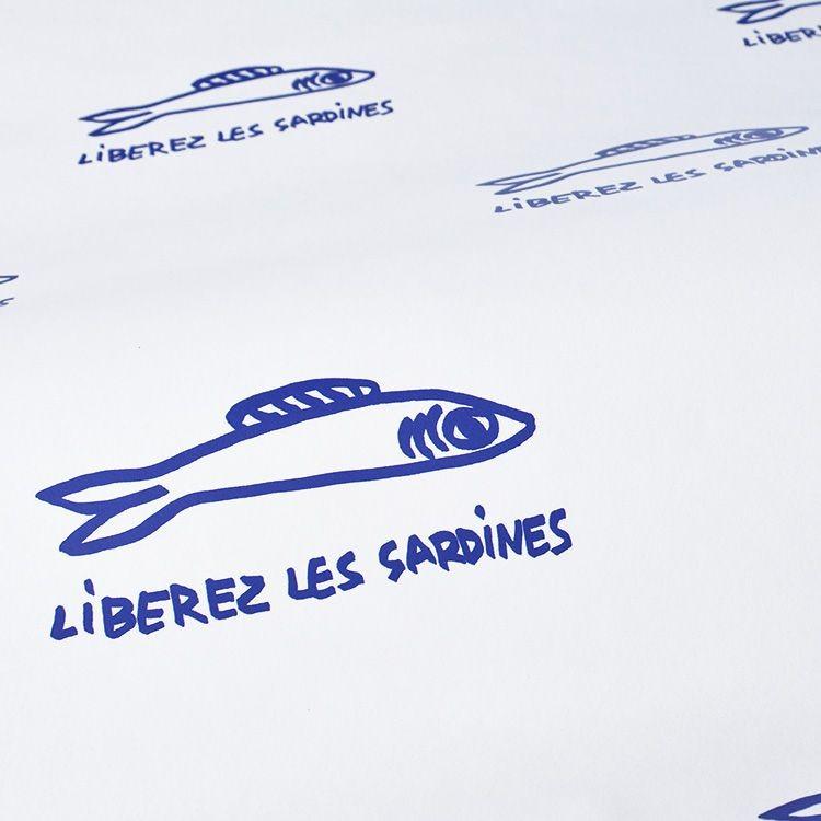 貼ってはがせる シール 壁紙 リメイクシート wallshoppe(ウォールショップ) / Sardines-Blue | 壁紙屋本舗 | 03