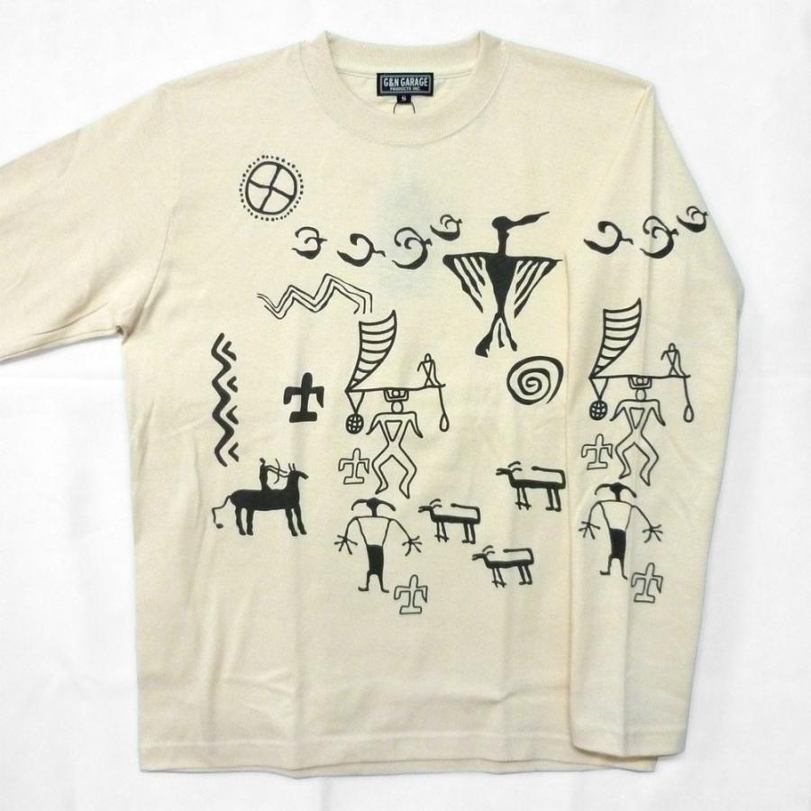 ネイティブ調ロックアート ペトログリフ柄 長袖Tシャツ オフホワイト