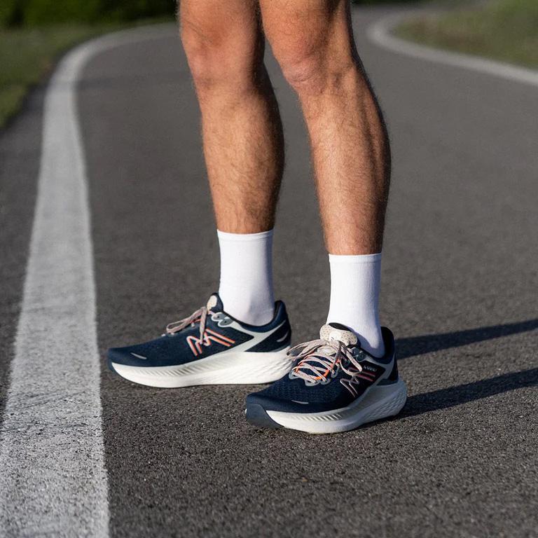 Seed（シード） KARHU （カルフ） 靴・シューズ スニーカー MEN’S MESTARI RUN （メスタリラン） 1.5 【TITAN / SHOCKING ORANGE? （タイタン/ショッキングオレンジ）】 KH105011 ランニング 通勤 通学 滑りにくい メンズ 男性用 紺 橙 25 {SK} KARHU（カルフ） MENS MESTARI RUN 1.5 メスタリ ラン 1.5 Titan