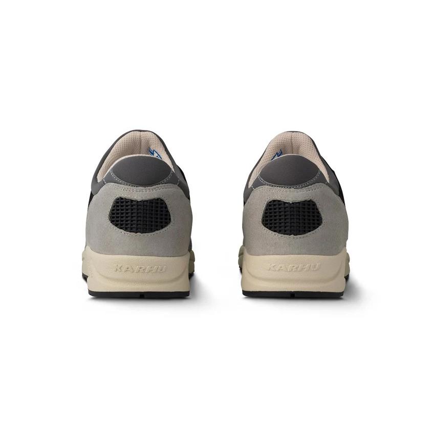 KARHU（カルフ） ARIA 95 アリア 95 Dawn Blue/Jet Black ドーンブルー