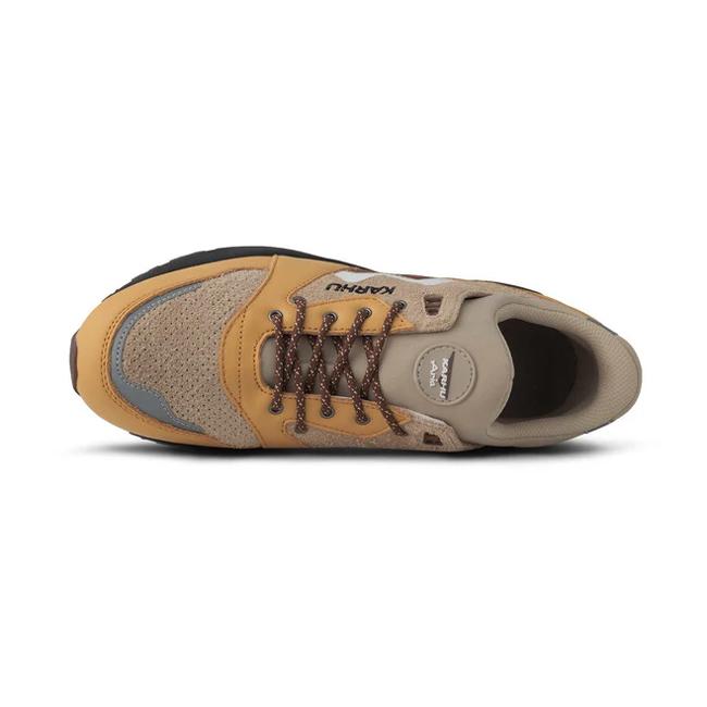KARHU（カルフ） ARIA 95 アリア 95 Oak Buff/White オークバフ