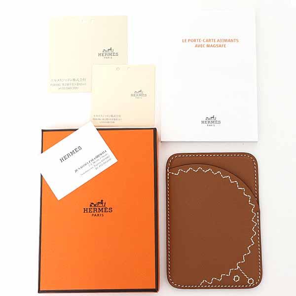 新品✨HERMES エルメス MagSafe対応 パスケース エマン エリッソン HERMES（エルメス） カードケース 《MagSafe》 エマン “エリッソン” B