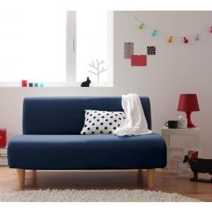 北海道産おんこの木で作られたテーブルです。