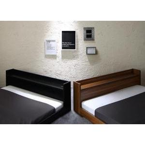 ベッド ダブル ローベッド 低い 棚 ラック 宮付き 枕元 携帯 スマホ メガネ リモコン コンセント 充電 フレーム おしゃれ モダン PポケットCマットレス付き