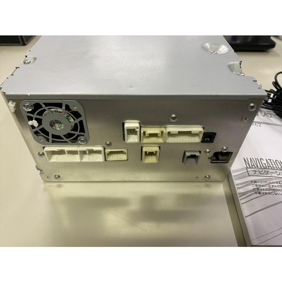 トヨタ（TOYOTA） LA-0018【中古パーツ】トヨタ 純正ナビ NSCP-W62