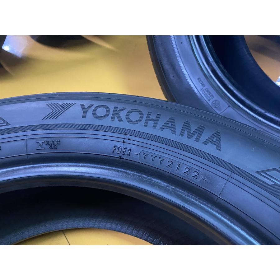 N-0697【中古タイヤ】215/60R17 YOKOHAMA BluEarth-XT AE61 8分山×1本 