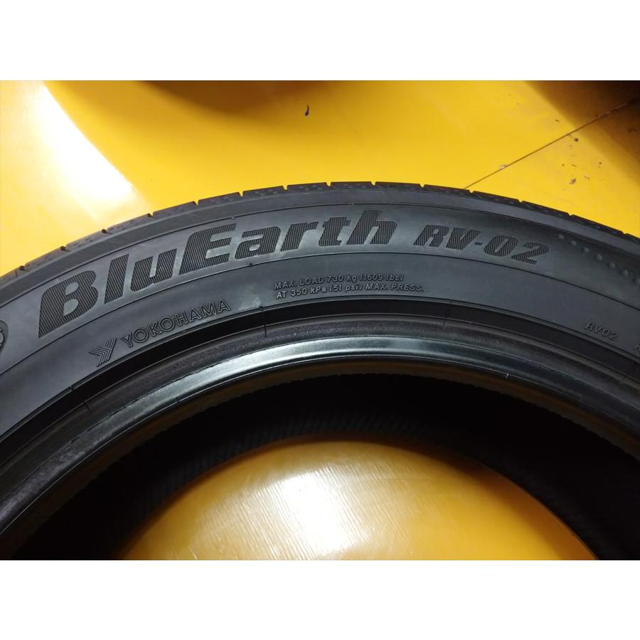 N-0974【中古タイヤ】225/55R17 YOKOHAMA BluEarth RV-02 8分山×2本 
