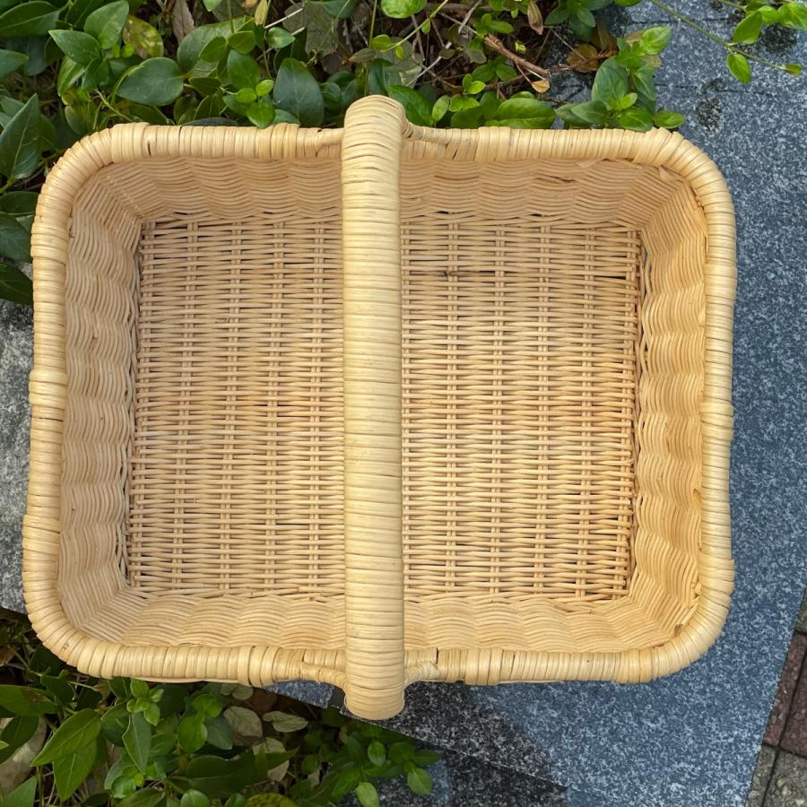 バリ島の籐製長方形かごバッグ ナチュラルベージュ バリ島の籐製長方形かごバッグ ナチュラルベージュ