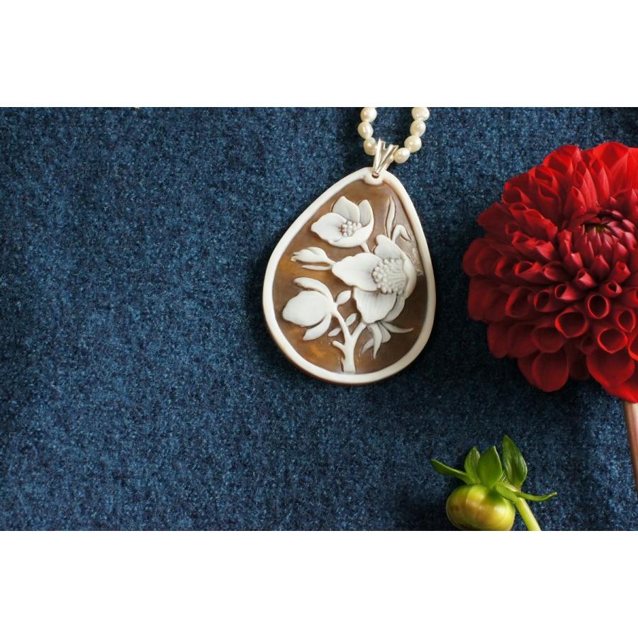 カメオのネックレス　クリスマスローズの Tear drop　カメオ　【ニゲル】（長辺6cm） |  | 01