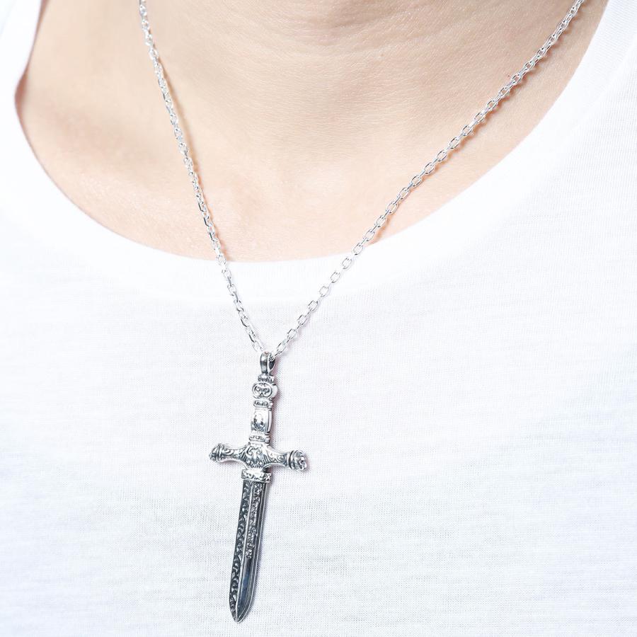 ペンダントネックレス シルバー925 クロス 十字架 剣 ダガー ペンダントネックレス シルバー925 クロス 十字架 剣 ダガー