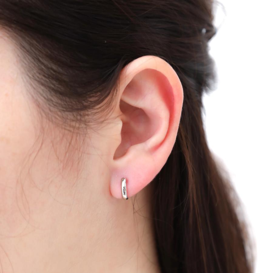 プラチナ！ 甲丸 フープ スナップピアス ！ 2×10mm プラチナ 甲丸フープ ワンタッチピアス（ピアス） | COCOSHNIK