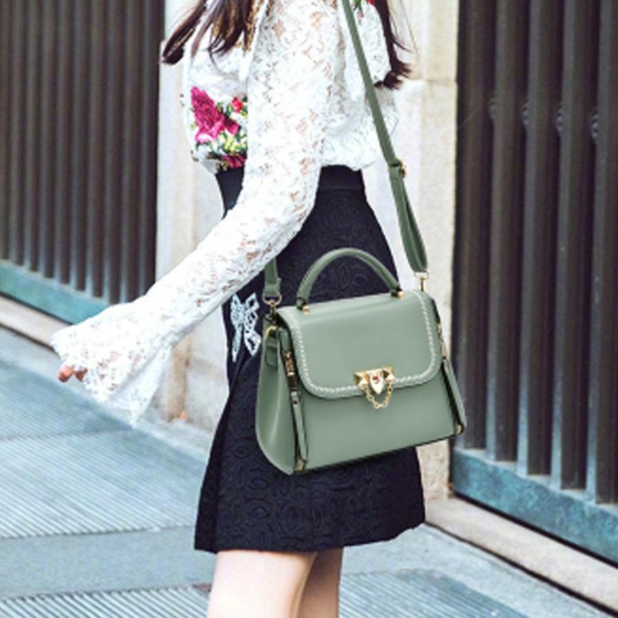 ショルダーバッグ レディース 春夏秋冬 スクエア ミニ マチ広 金の留め