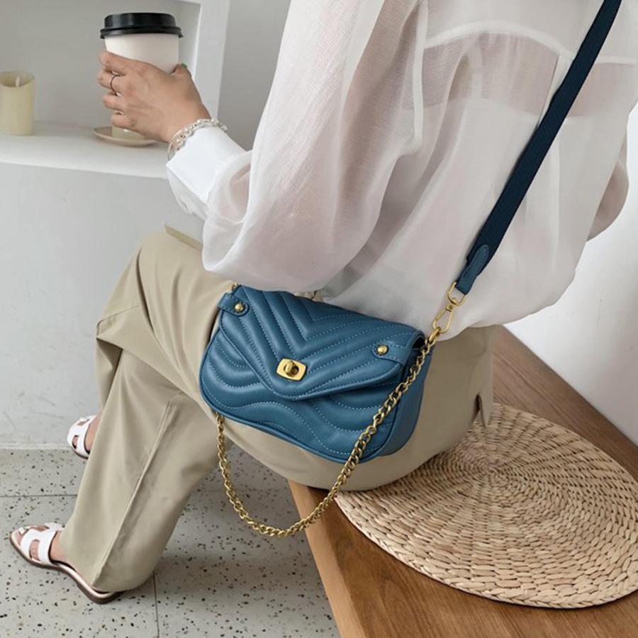 ショルダーバッグ レディース 春夏秋冬 ミニ 丸っこい 金の留め ショルダーバッグ レディース 春夏秋冬 ミニ 丸っこい 金の留め