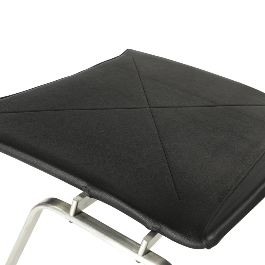 ラウンジチェア PK22 W640 D690 H670 ジェネリック リプロダクト品 本革 レザー 椅子 シンプル  スチール脚 ブラック 代引不可 法人宛限定 KT-CH4062A0Aの画像