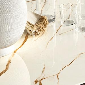 calligaris（カリガリス） 伸長式 ダイニングテーブル 組立設置 1年