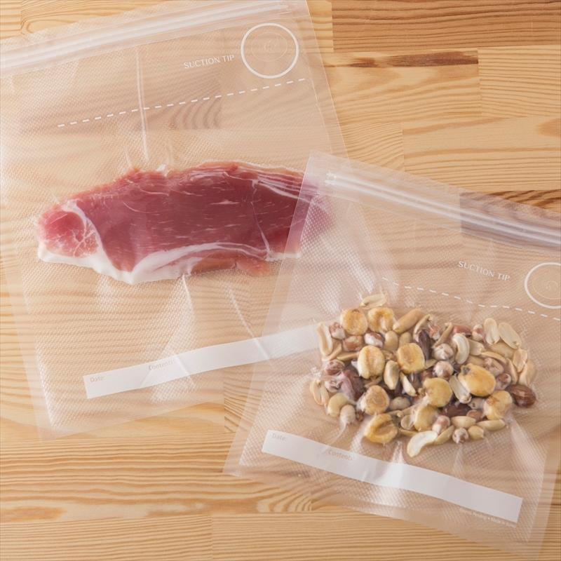 保存袋 26枚 収納 2重 ジッパー 真空 保存 冷凍 鮮度 ポンプ まとめ セット 食品 キッチン 実用的 ギフト プレゼント 贈り物 :SS0073:貝印公式オンラインストア - 通販 - Yahoo!ショッピング 保存袋 26枚 収納 2重 ジッパー 真空 保存 冷凍 鮮度 ポンプ まとめ セット 食品 キッチン 実用的 ギフト プレゼント 贈り物 :SS0073:貝印公式オンラインストア - 通販 - Yahoo!ショッピング