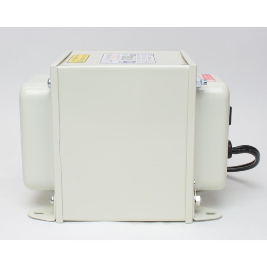 昇圧降圧切替式変圧器 日章工業 アップダウントランス 定格容量1100W 