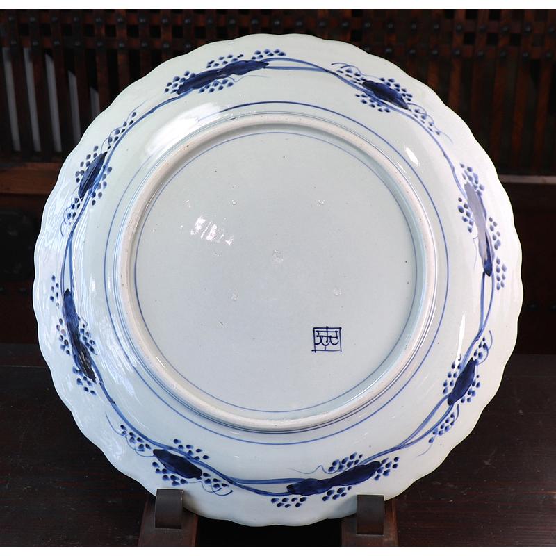 古伊万里 大皿 江戸時代後期-明治時代 染付牡丹文輪花形 45.5cm 古伊万里 大皿 江戸時代後期-明治時代 染付牡丹文輪花形 45.5cm