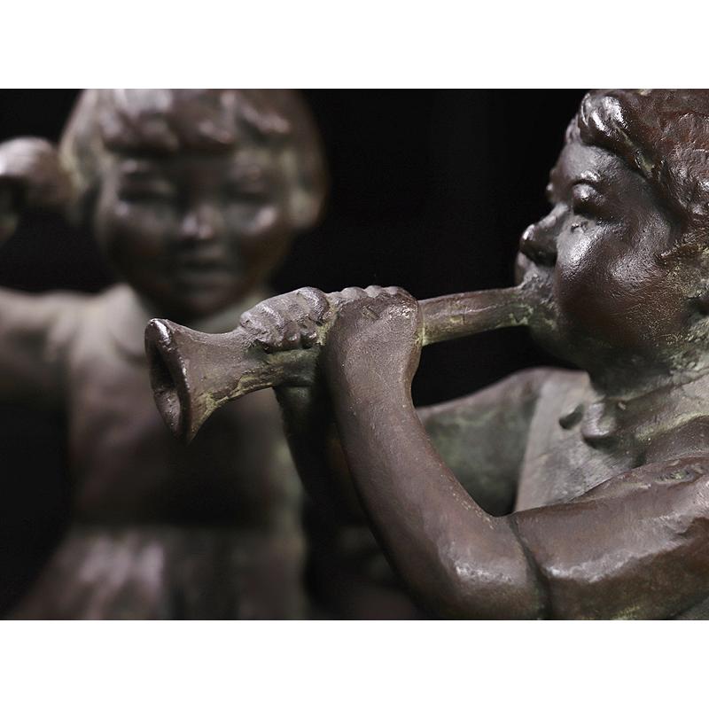 （訳ありセール格安） 【開】1955年頃 カスタネットをもつおかっぱ少女とラッパを吹く少年 ブロンズ彫刻 置物 Rauro・・・サインあり KS20