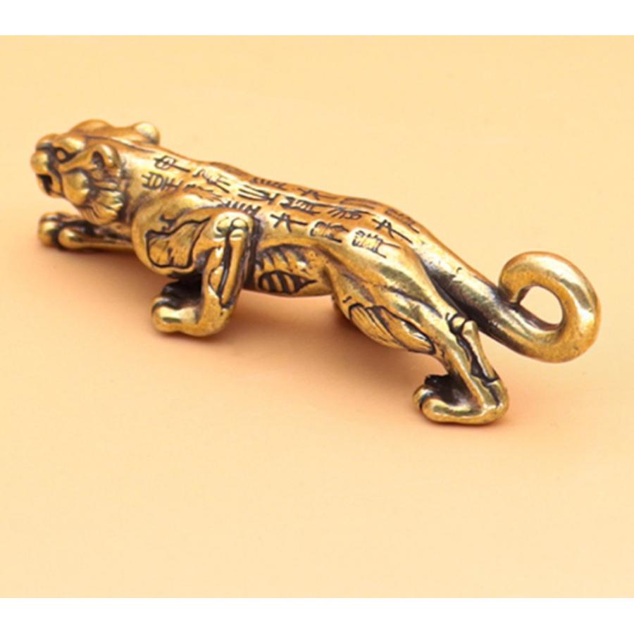 真鍮 金 虎 ゴールド トラ 贈答 お守り 招財虎 風水 キーホルダー