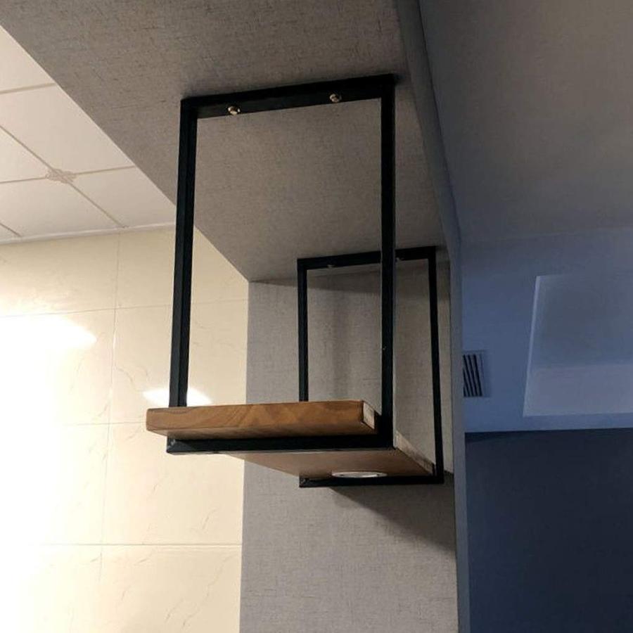 天井棚レトロソリッドウッドフレームアイアン吊りレストランバー棚収納