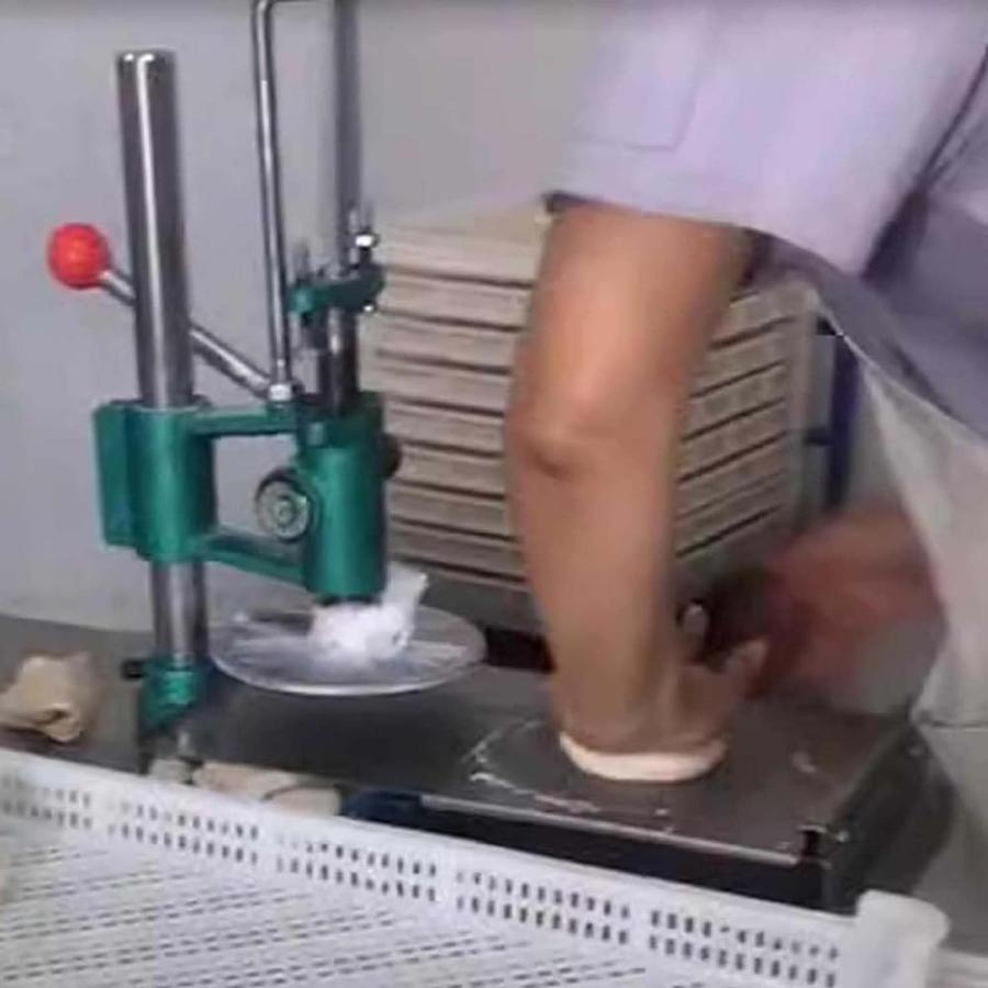 手動プレス、ステンレスピザ生地キッチン用品、ピザビスケット、ドーサ 