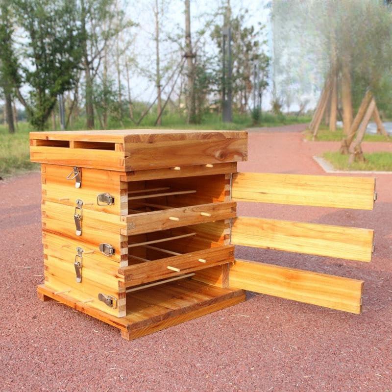 蜂の巣箱　中古　3箱まとめて 蜂の巣、蜂の巣、多箱タイプ、中蜂格子箱、煮蝋格子箱、蜂箱、肥厚