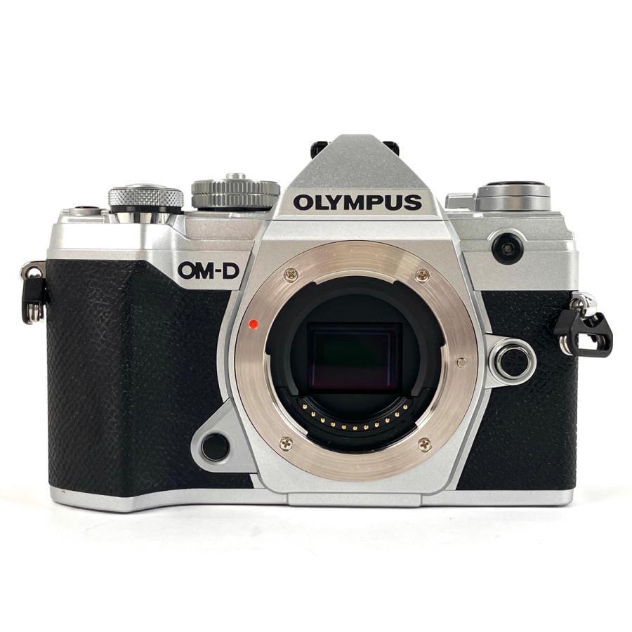 オリンパス OLYMPUS OM-D E-M5 Mark III ボディ シルバー デジタル  