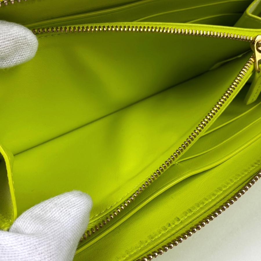ボッテガヴェネタ BOTTEGAVENETA イントレチャート ラウンド ボッテガヴェネタ BOTTEGAVENETA イントレチャート ラウンド
