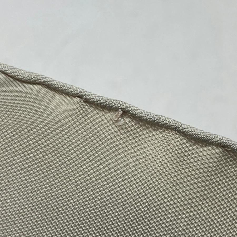 HERMES（エルメス） カレ 90 OMBRELLES ET PARAPLUIE 日傘と雨傘