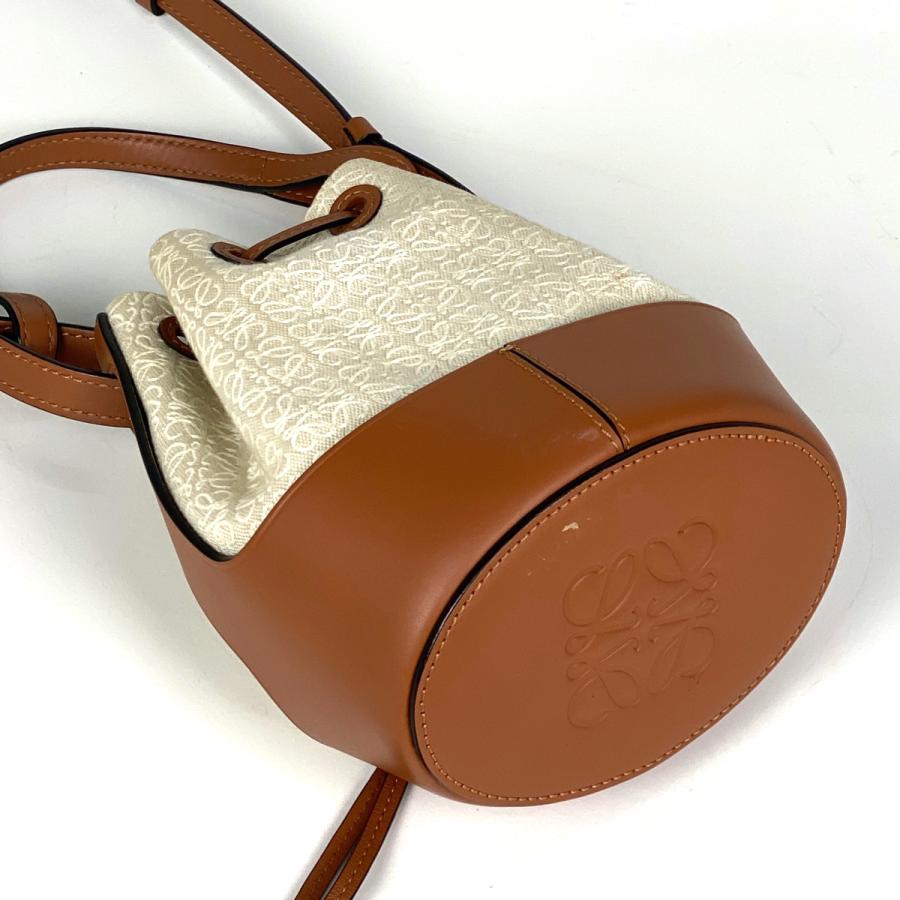 LOEWE（ロエベ） アナグラム バルーンバッグ ミニ 斜め掛け ポシェット 