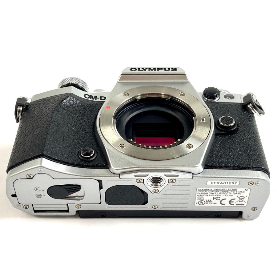 オリンパス OLYMPUS OM-D E-M5 Mark II ボディ シルバー オリンパス OLYMPUS OM-D E-M5 Mark II ボディ シルバー