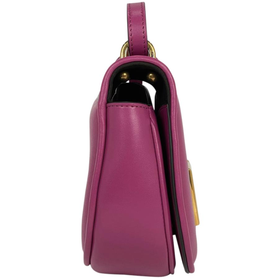 FENDI（フェンディ） カモン スモール FFロゴ ショルダーバッグ レザー 